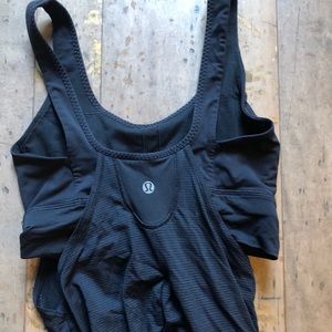Lululemon tank with built in bra